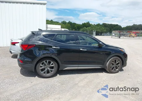 2017 Hyundai Santa Fe Sport 2.0T Ultimate z USA, uszkodzony, nr VIN 5XYZWDLA4HG478641